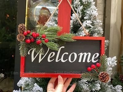 Bảng treo cửa giáng sinh Welcome viền Đỏ [Bằng gỗ] BANGTREO-NOEL-01